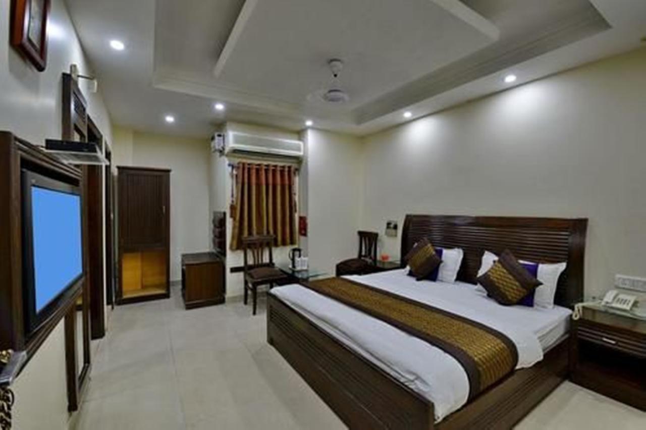 Hotel Today International Νέο Δελχί Εξωτερικό φωτογραφία